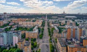Летняя температура в столице превысила норму на 0,8 градуса
