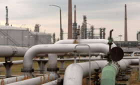 Сийярто заявил, что Украина не могла атаковать нефтепровод “Дружба” без санкции ЕС