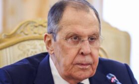 Лавров прибыл на Аляску для участия в саммите РФ и США