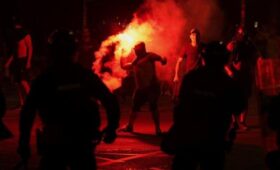 Сербский депутат Дрецун: протесты в Сербии стали радикальнее