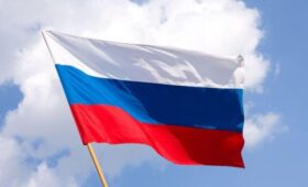 Почти 100% молодых россиян настроены патриотично