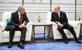 Пашинян на встрече с Путиным назвал Россию и Армению братскими странами