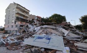 В Турции зарегистрировали более 1 200 толчков после землетрясения