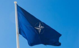 В ГД назвали расформирование НАТО эффективным решением конфликта на Украине