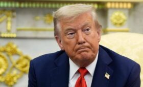 Axios: в Белом доме опровергли новости о смерти Трампа