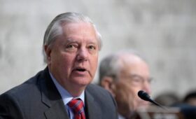 Сенатор США Грэм заявил, что боится ехать на встречу Трампа и Путина на Аляске