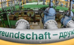Венгрия и Словакия призвали заставить Украину прекратить удары по нефтепроводу “Дружба”