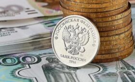 Средняя максимальная ставка по вкладам в России упала до 15,96%