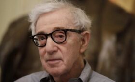 Режиссер Вуди Аллен ответил на критику Киева за участие в Московской неделе кино