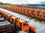 Более 150 баз коммунальной техники в Москве подготовили к осенне-зимнему сезону