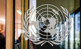 “Евротройка” уведомила СБ ООН о решении восстановить санкции против Ирана