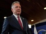 Уиткофф заявил об обсуждении мирной сделки по Украине
