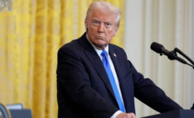 Трамп заявил, что США могут изменить подход к РФ и конфликту на Украине через две недели