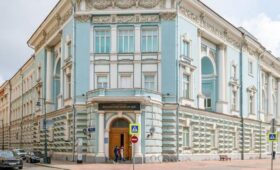 Фасады здания Зоологического музея МГУ отреставрируют до конца года
