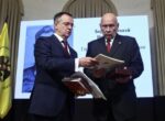 Мединский вручил звезду Героя России внуку Алексея Береста, штурмовавшего Рейхстаг