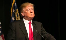 Трамп анонсировал подготовку встречи с ним, Путиным и Зеленским