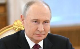 CNN: в США удивились согласию Путина приехать на Аляску для встречи с Трампом