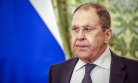 Лавров примет участие в саммите Путина и Трампа