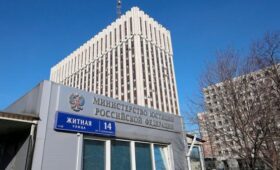 Минюст внес в реестр иноагентов политолога Маркова и музыканта Нюберга