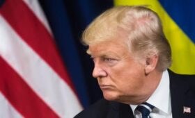 La Vanguardia: Трамп бросит Украину, если Зеленский откажется от его условий