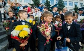 В Роскачестве дали советы по выбору букетов ко Дню знаний