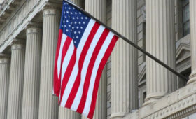 США депортировали первых украинских беженцев