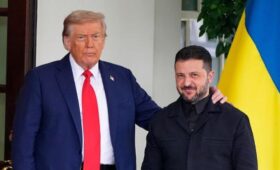 Sun: Зеленский признался Трампу, что приехал в лучшем из своих костюмов