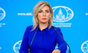 Захарова прокомментировала закрытие визовых центров Чехии в России