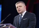 Премьер Словакии заявил, что намерен встретиться с Путиным и Си Цзиньпином в Китае