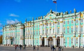 Вход в «Эрмитаж» станет бесплатным для всех 8 праздничных дней в году