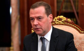 Медведев заявил, что удары НАТО по российским БПЛА над Украиной станут войной с РФ