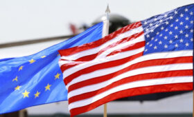 Эксперт Остапкович: вторичные санкции США могут повлиять на транзакции России с партнерами