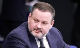 Котяков: необходимо рассмотреть все аспекты инициативы об увеличении отпуска в России