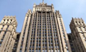 МИД РФ опроверг информацию о невыплатах страховок после катастрофы самолета AZAL