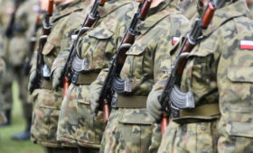 Польша разместит 40 тысяч военных на границе с Белоруссией
