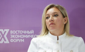 Захарова иронично прокомментировала слова еврокомиссара о запрете покупки ресурсов РФ