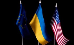 FT: Запад обсуждает создание “воздушного щита” на Украине