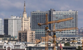 Застройщикам разрешили переносить сроки ввода объектов в России