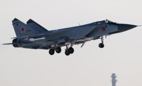 МО России опровергло данные о нарушении МиГ-31 воздушного пространства Эстонии