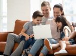 Минфин может ввести льготы по налогам для семей с детьми и участников СВО