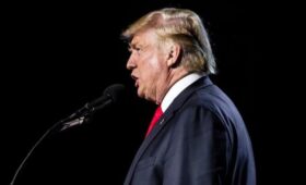 Трамп подтвердил отправку подводных лодок к берегам России