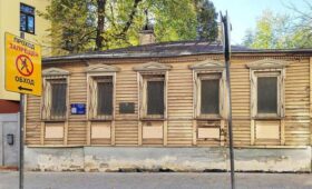Реставрация деревянного сруба дома братьев Топлениновых подходит к концу