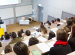 BBC: власти Афганистана запретили обучать в вузах по книгам, написанным женщинами