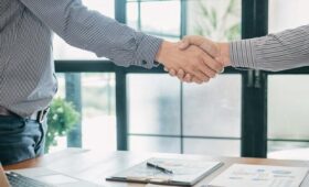 Самозанятые смогут потребовать отсрочку по кредитам на полгода с 1 октября