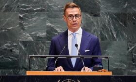 Стубб заявил, что не будет отдавать приказ сбивать российские БПЛА