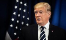 Трамп допустил, что Минюст США расследует деятельность экс-главы ФБР Рэя