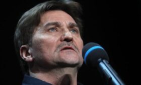 Режиссера Бутусова похоронят на Кунцевском кладбище 21 сентября