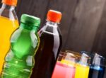Врач Мясников: сладкие газированные напитки вызывают воспаление у детей