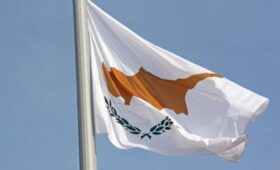 Консульство Кипра в России приостановило прием заявок на визы