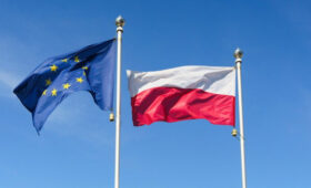 Euractiv: Польша хочет сбивать объекты над Украиной без согласования с НАТО